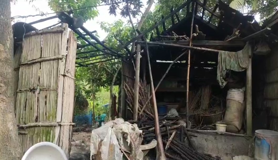 কচুয়ায় অগ্নিকান্ডে ২টি বসতঘর পুড়ে ছাই